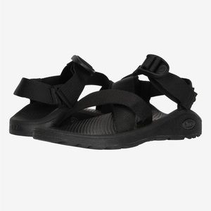 Chaco women’s Mega Z cloud sandals 7
